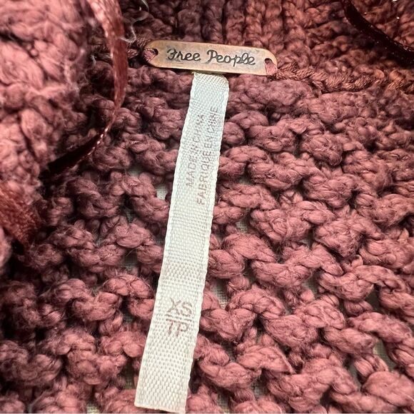 Free People Chunky Boat Neck Sweater size XS - Picture 4 of 6